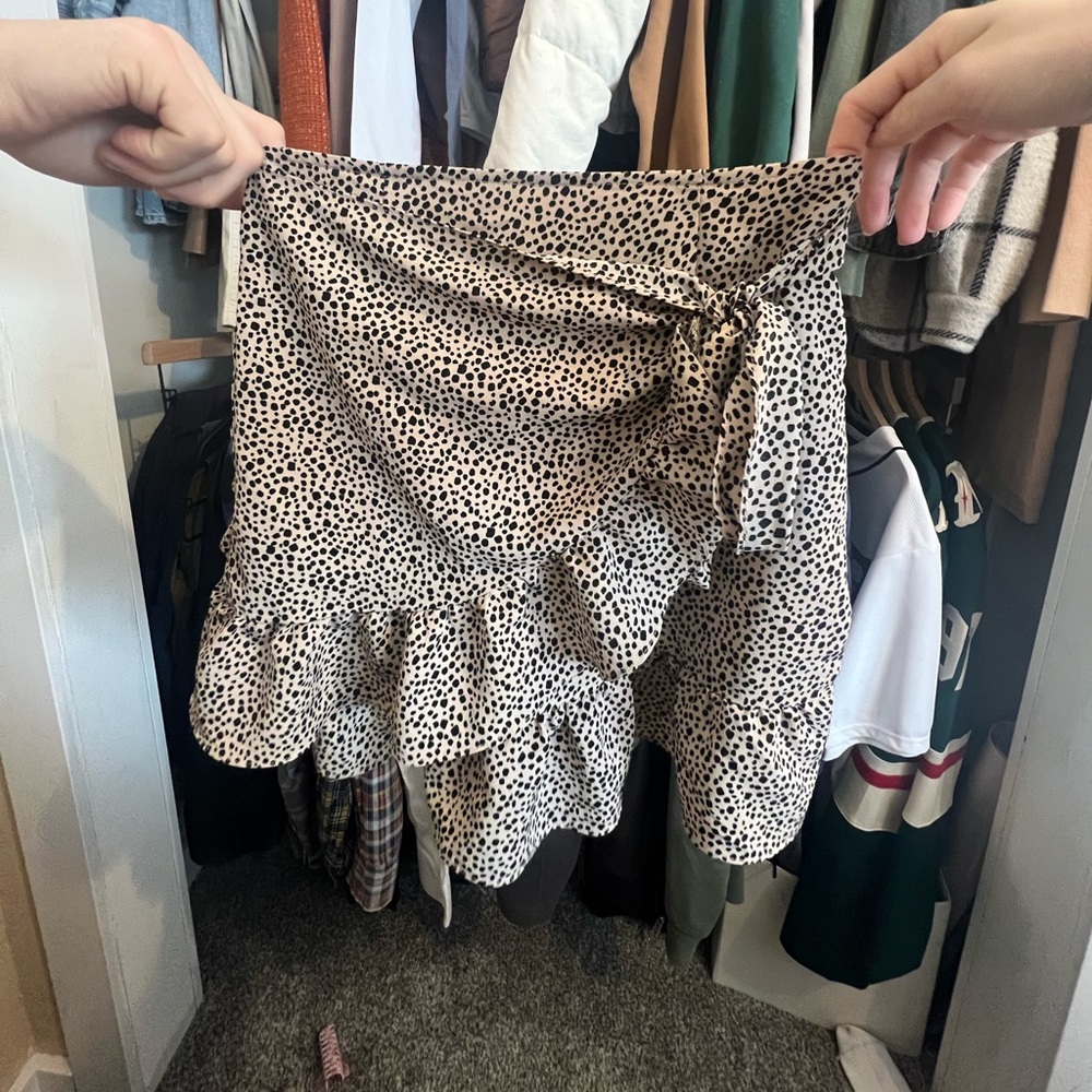 RUFFLED SKIRT